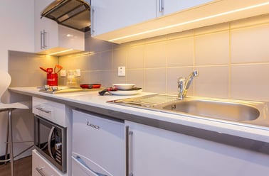 Portswood Road, Portswood, Southampton - Image 3